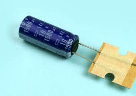 1500uF 16V Elektrolitik Kondansatör (9x15mm)