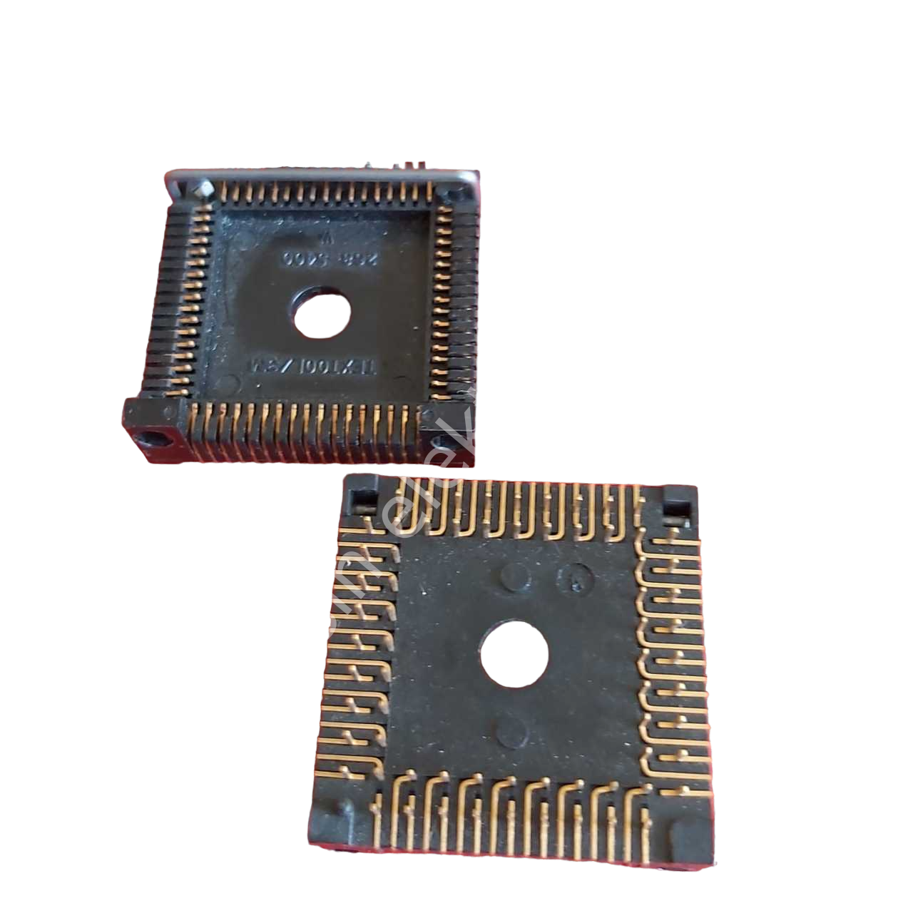 68'Li PLCC CHIP SOKET (dip) ( pinleri altın kaplama)