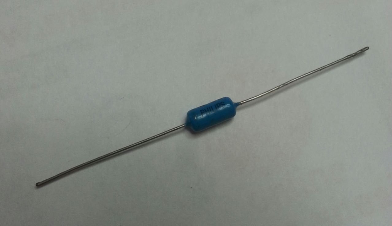 2nF 250V Aksiyel (Axial )Polyester Kondansatör