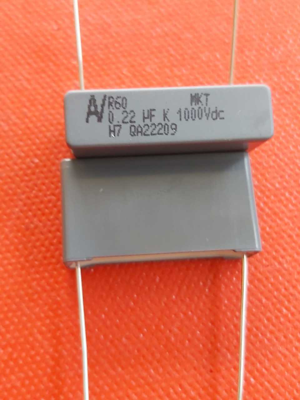 220nf (0.22uF) 1000V Polyester Kondansatör (Pin aralığı:27.5mm)