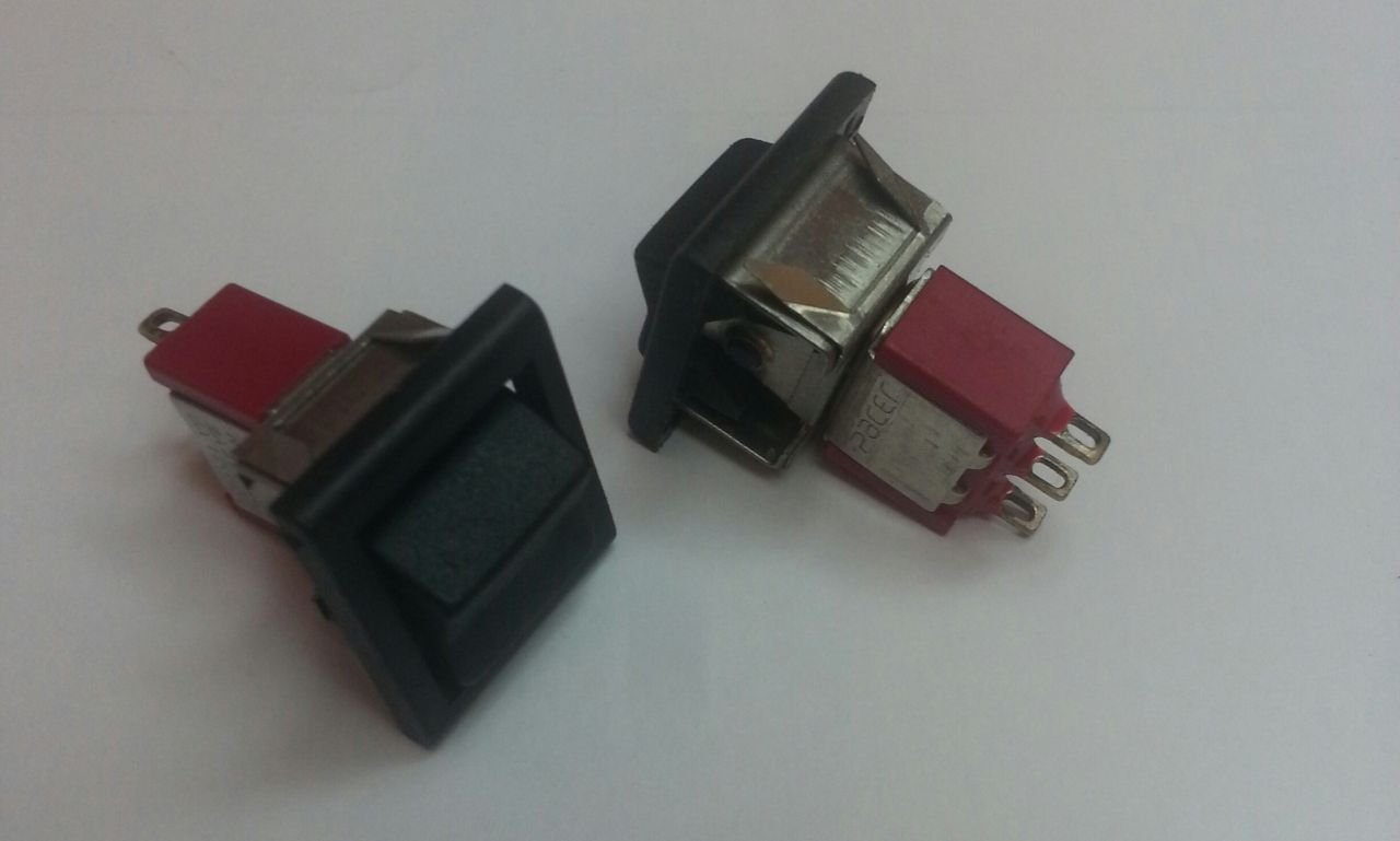 On-On Siyah Rocker Switch (CK)