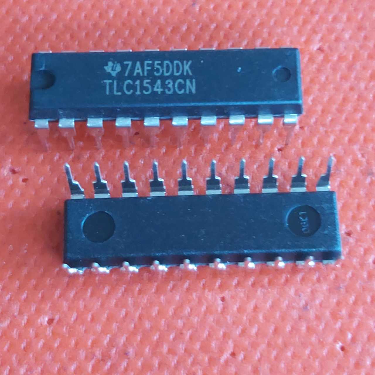 TLC1543CN 10-BIT Analog to Digital Converter With Serial Control and 11 Analog Inputs (HB) (10 BİT ADC)