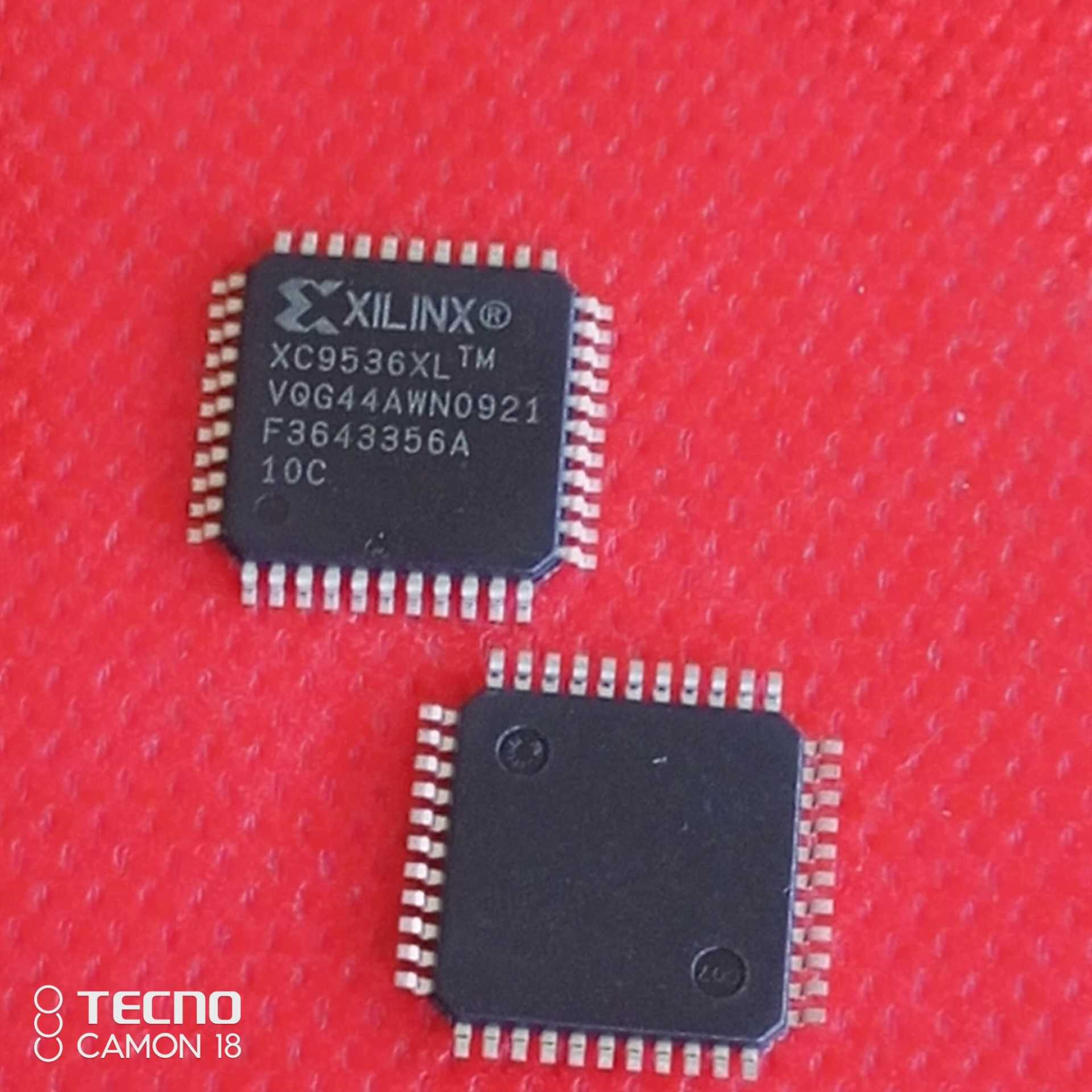 XC9536XL-10VQ44GA High Performance CPLD (BİR)