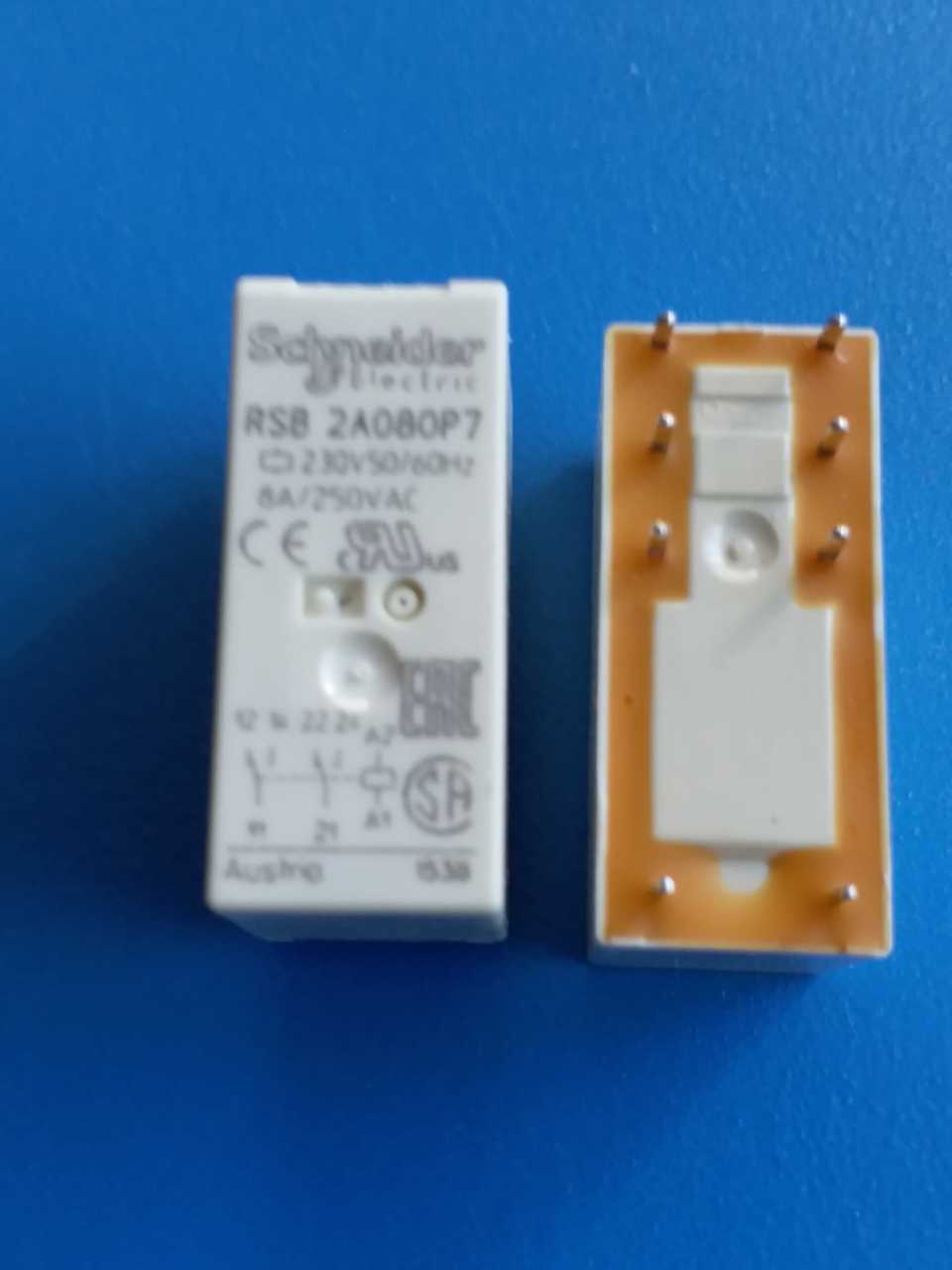 RSB2A080P7  230 VAC 8 A /Shrack Röle