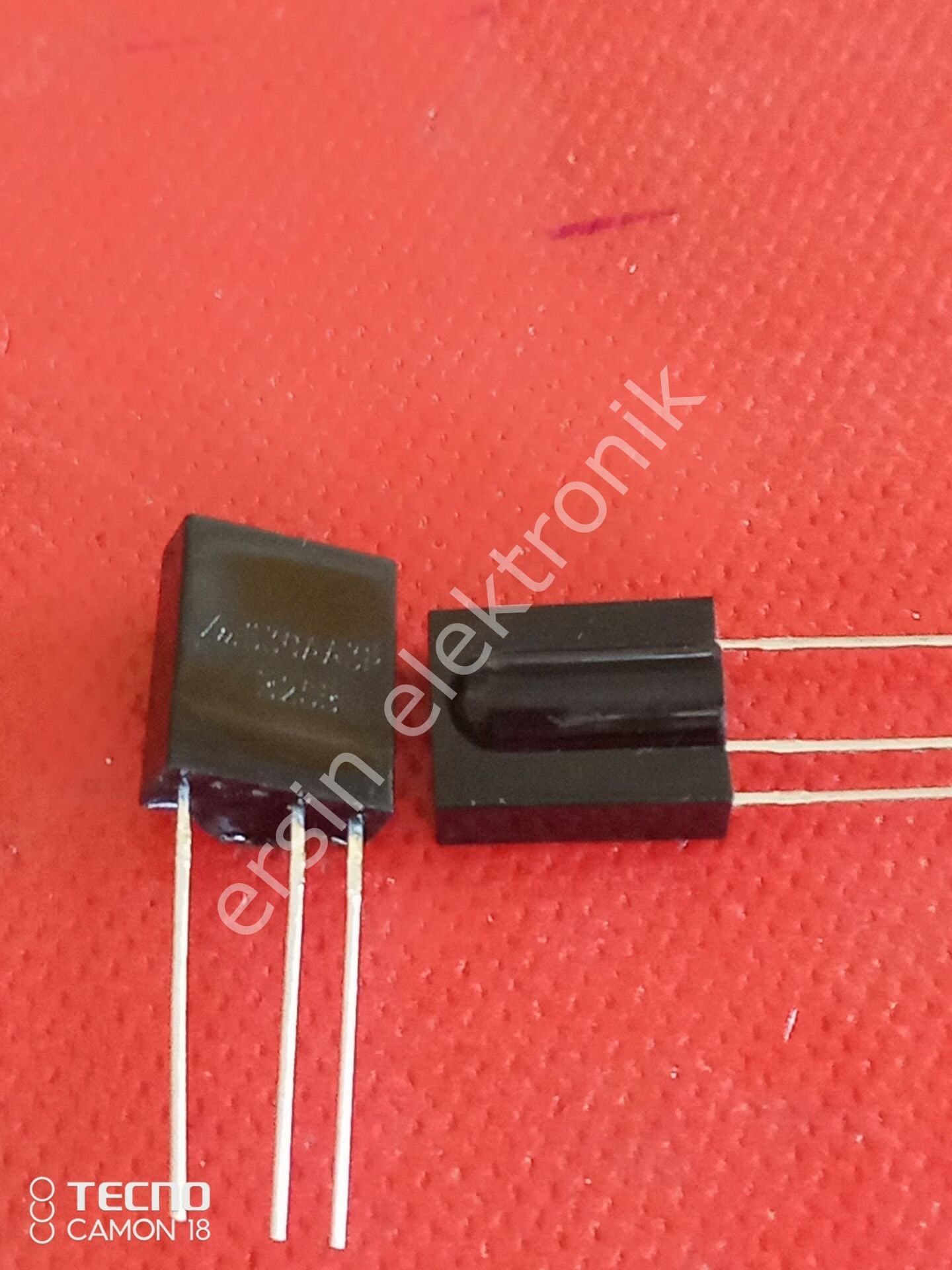 536AA3P ALICI(TSOP1136)  36KHz 20 mt Algılama (TK19) Receiver Module  (• Supply voltage: 2.5 V to 5.5 V ) (VİSHAY) ADET İÇİN ÖZEL FİYAT VERİLİR