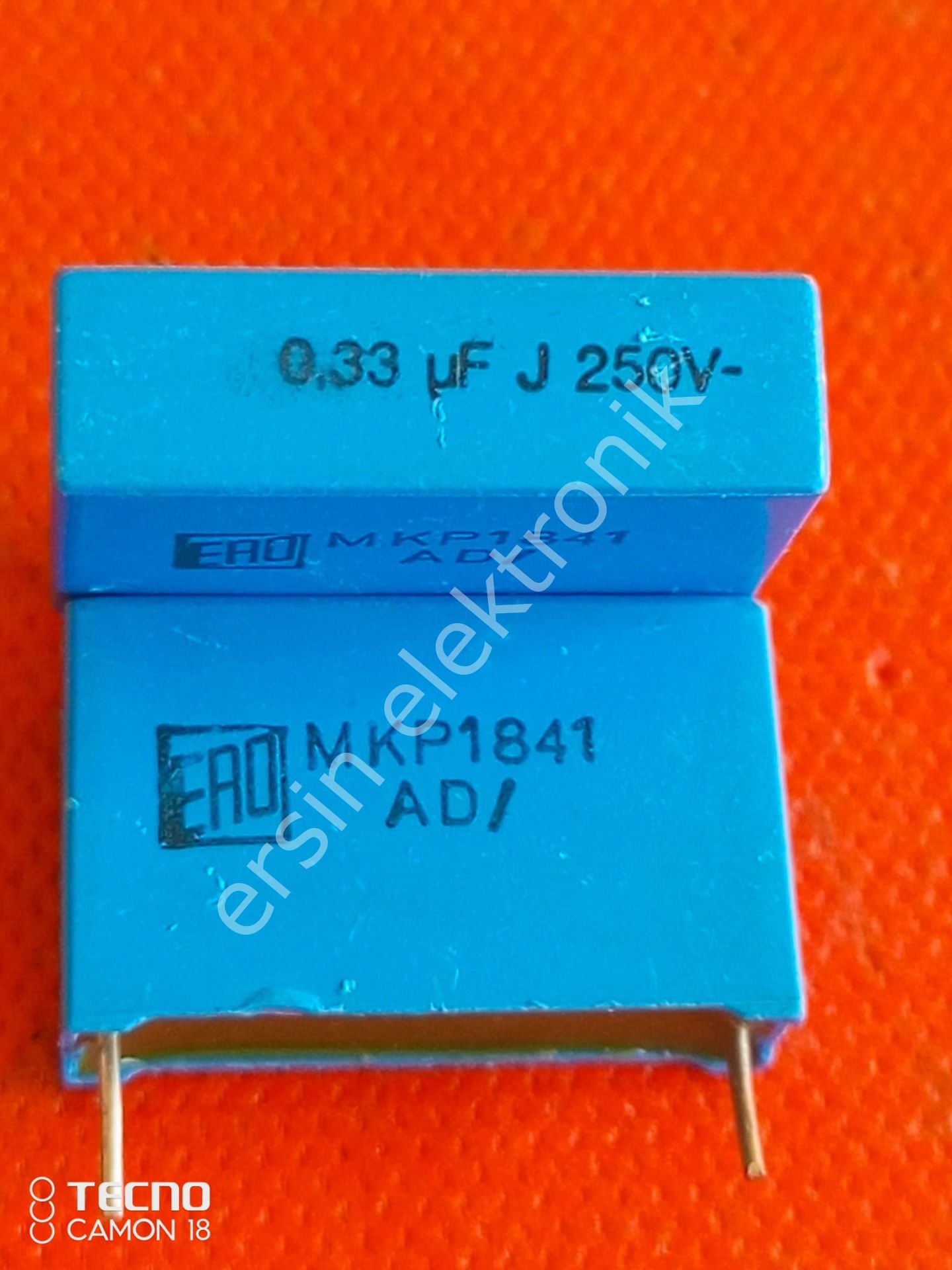 330nF 250V (0.33UF-250V) Polyester Kondansatör MKP1841  (Bacak aralığı  22.5mm)
