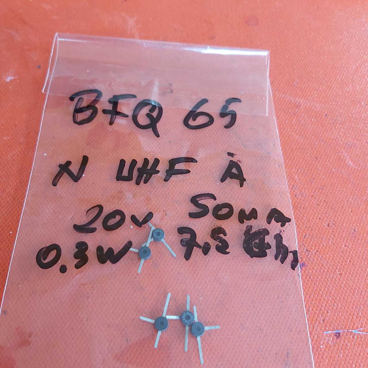 BFQ65 20V 50mA 7.5GHz  Silicon NPN Planar RF Transistor (K) (HB)
