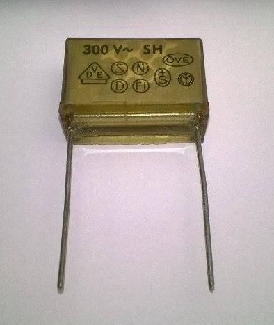 220nF 250VAC 300V (0.22UF-250V  22MM Stroflex(Strofleks) Kondansatör   RIFA