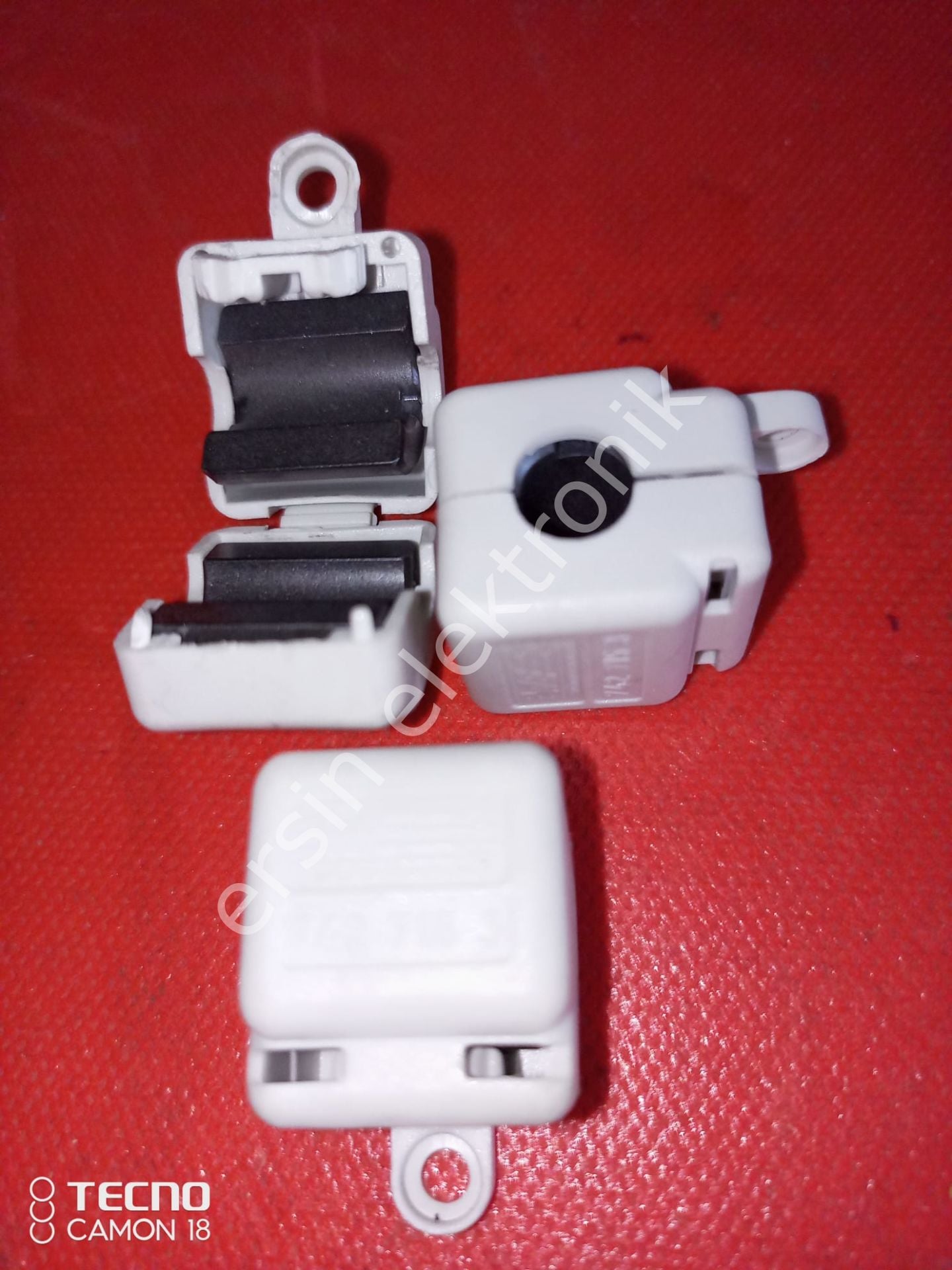 8MM EMI FİLTER Kablo üstü EMI Filtre  742 715 (742715) (İç Çap:8mm 165R)  ( Wurth Elektronik) 25MHz 64Ohm