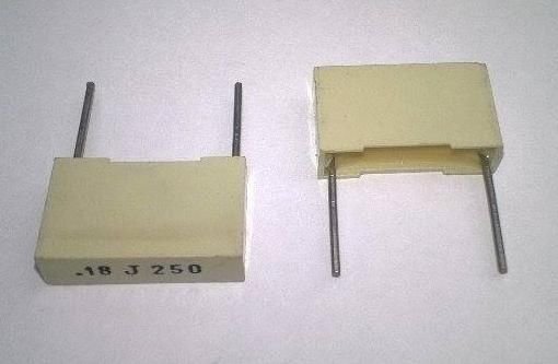 180nF 250V (0.18UF) Polyester Kondansatör (Bacak aralığı 15mm)