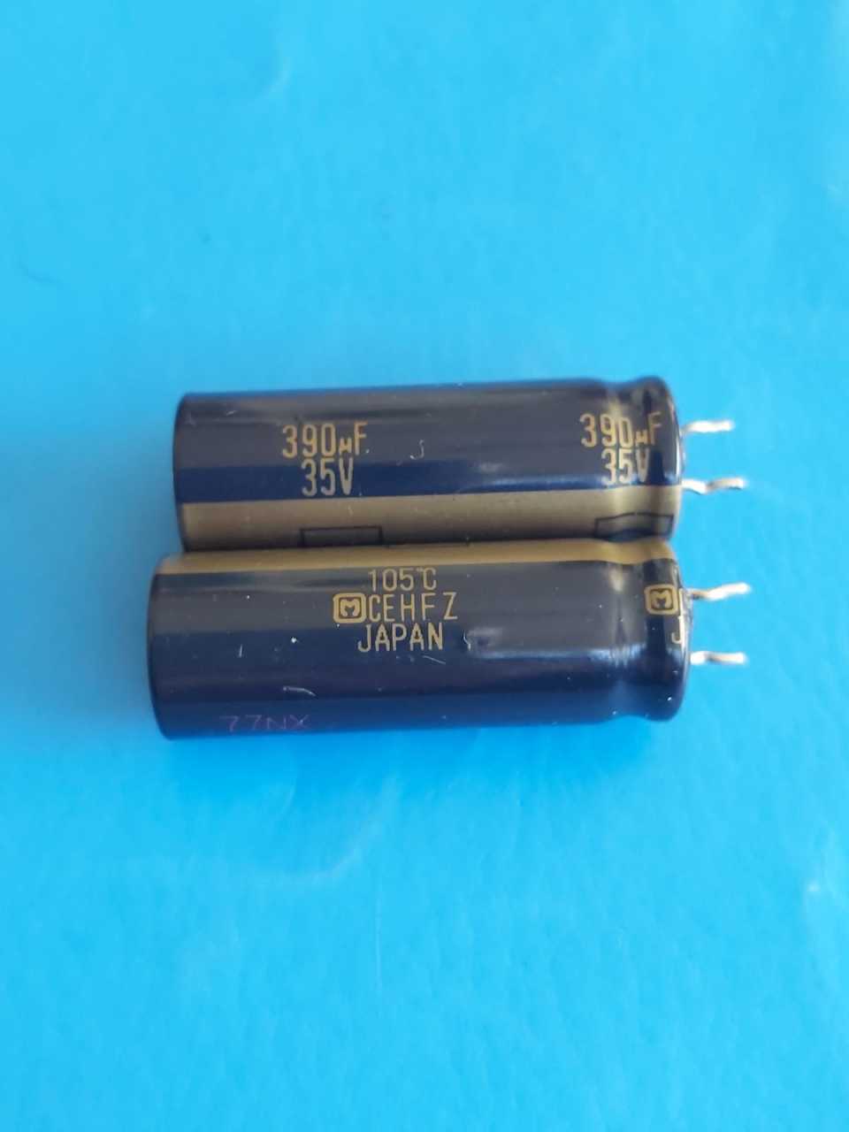 390uF 35V Elektrolitik Kondansatör 105C (12mmx34mm) (Matsushita) (Japon) (ORJİNAL)