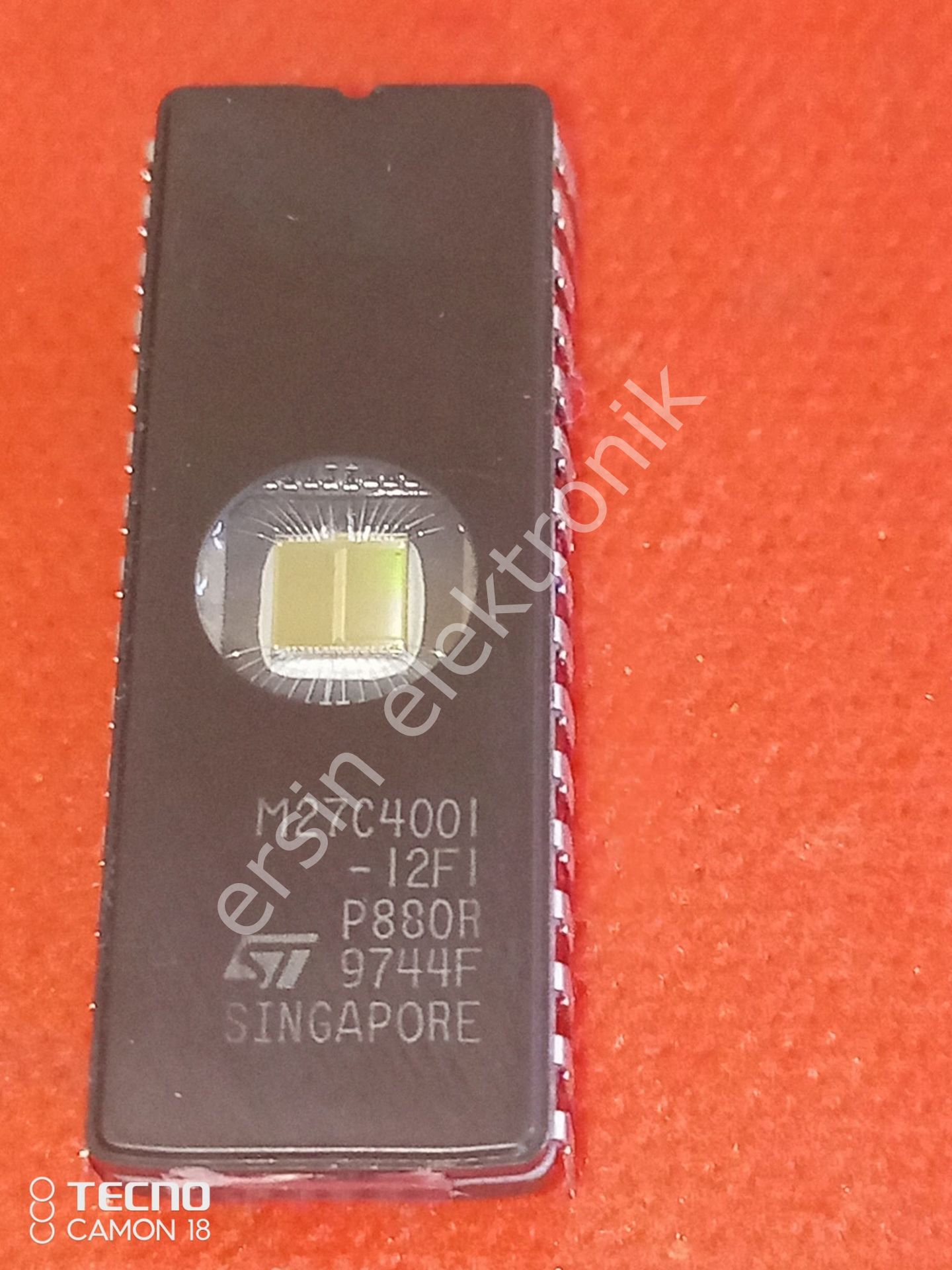 27C4001 ( M27C4001-12F1 ) ( 27C040 ) ORJİNAL 4 Mbit (512Kb x 8) UV EPROM