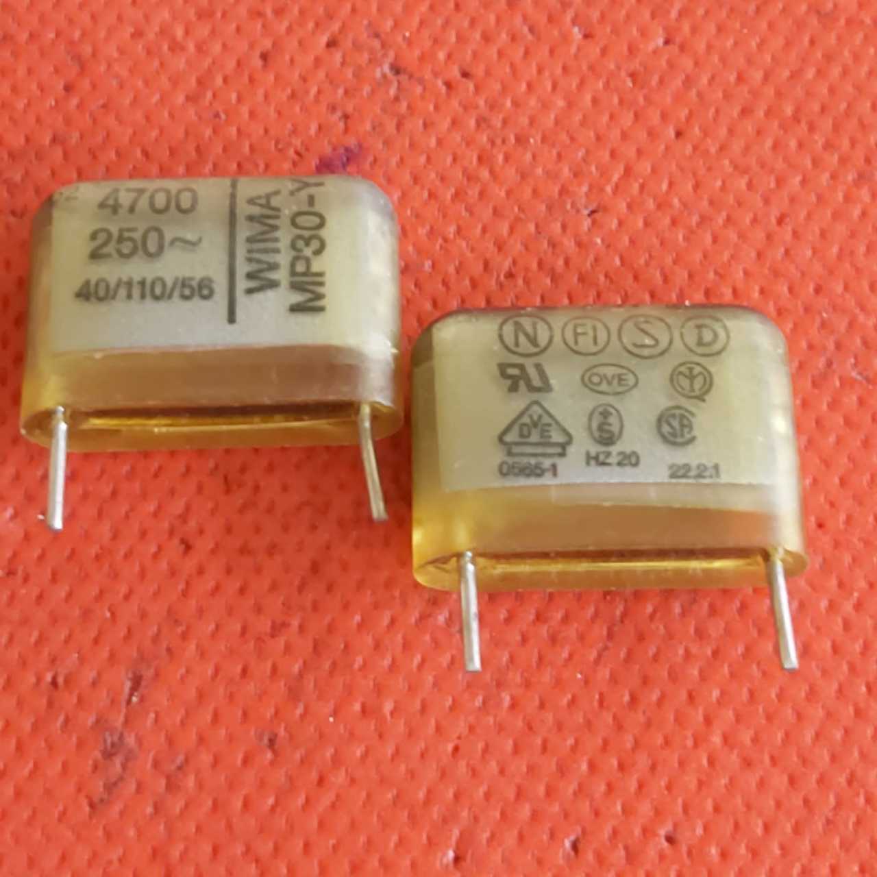 4.7nF 250V  (4700PF 250V )Stroflex((Strofleks) Kondansatör (15mm) WIMA
