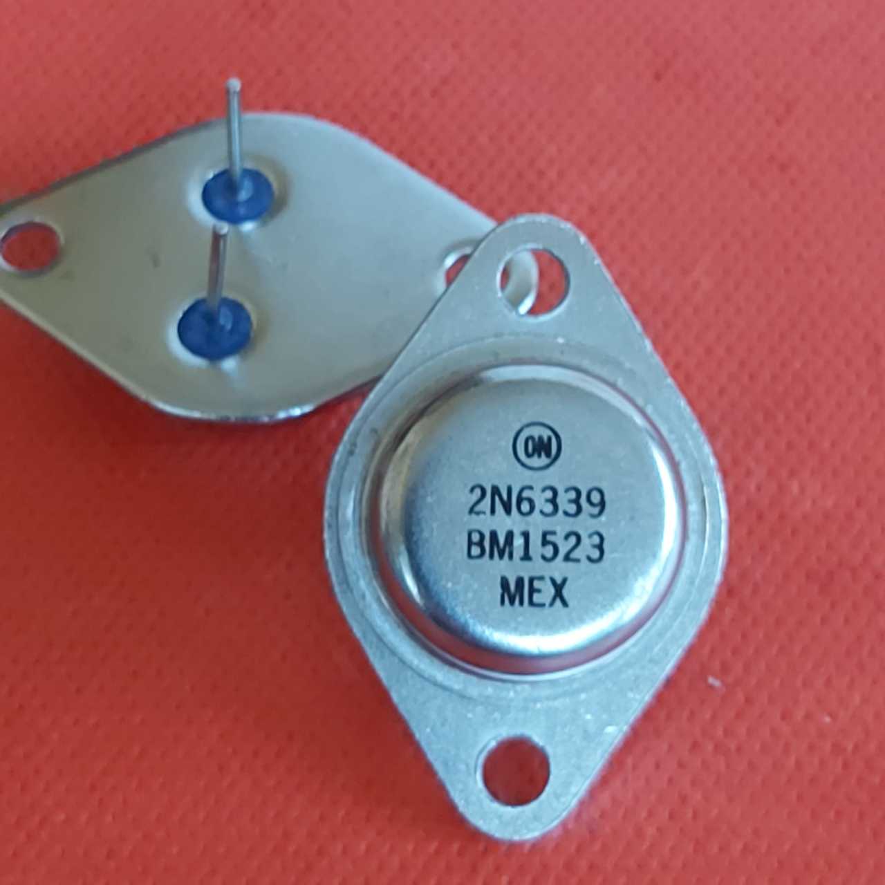 2N6339  25A  120V. NPN Power Transistor(Orjinal) MOT. (ON) (MJ15003)
