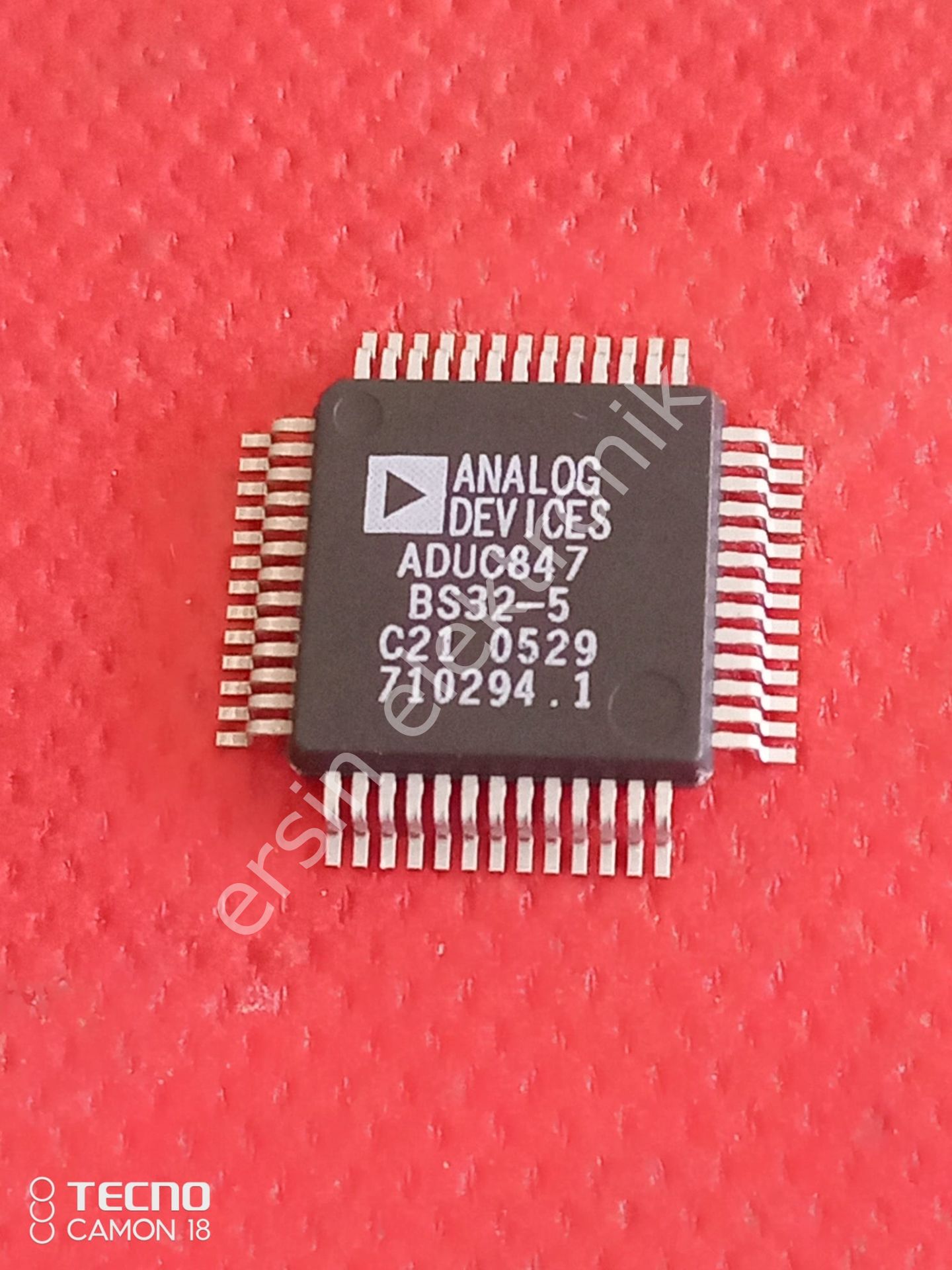 ADUC847BS32-5 MicroConverter Multichannel 24-/16-Bit ADCs with Embedded 62 kB  Flash and Single-Cycle MCU