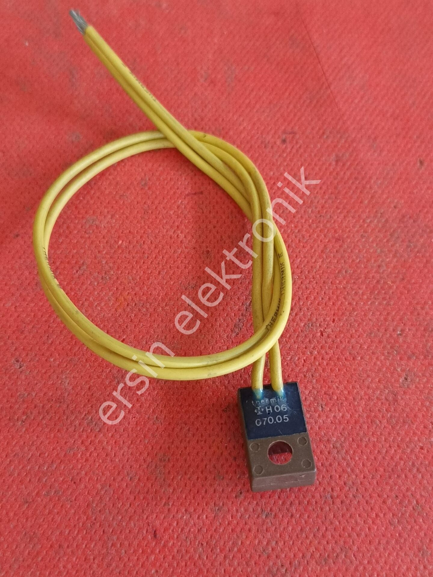 70 Derece  Normalde Kapalı Termik 20A (H06 070 005) (25cm) (16mmx10mmx5mm) (Orjinal) (25CM KABLOLU)