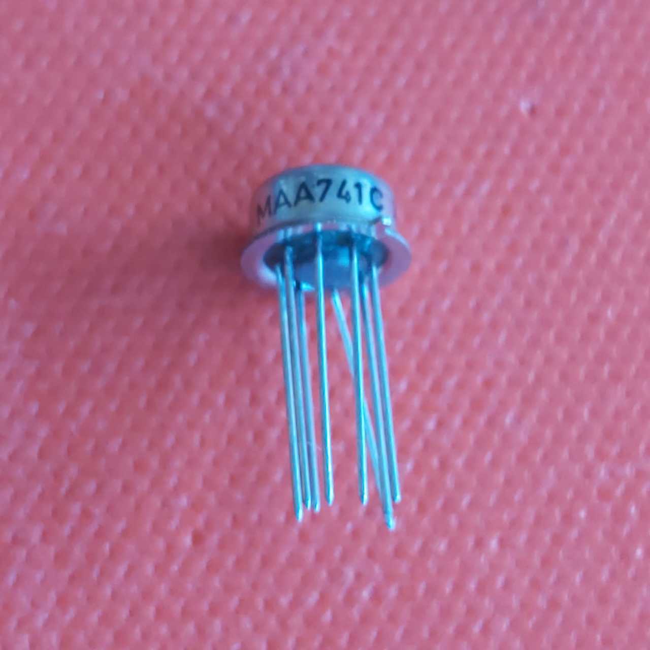 LM741C) METAL (MAA741C) Uzun Pinli (0 C/+70C)