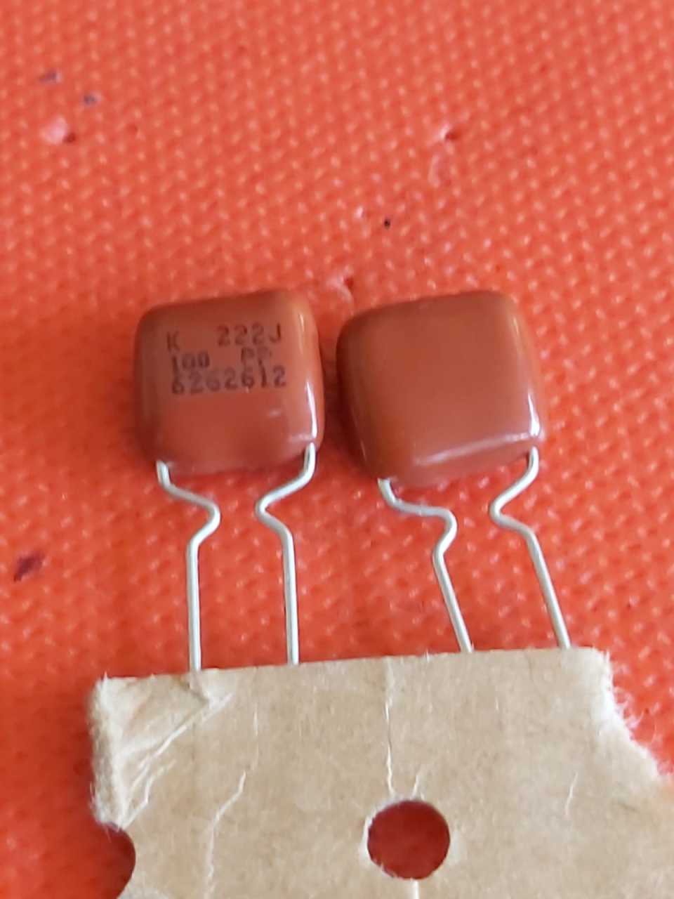 2.2nF 100V Polyester Kondansatör (Pin Aralığı: 5mm)