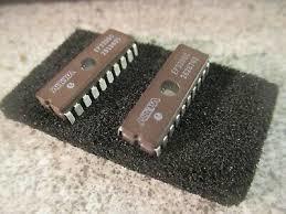 EP320DC-1  Programmable Logic IC ceramic (seramik) (sem)