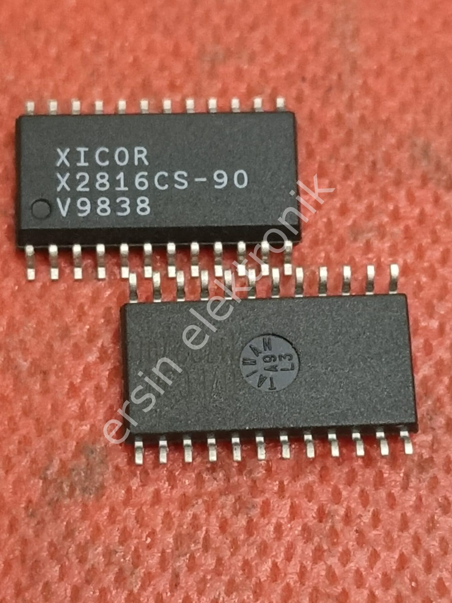 2816 SMD (X2816CS-90)  (28C16) Rom XICOR ORJİNAL